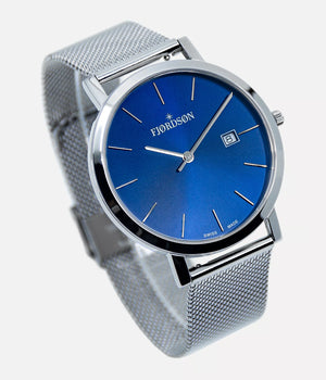 Side shot - Fjordson watch with blue dial and silver mesh watch strap - MEN - vegan & approved by PETA - Swiss made